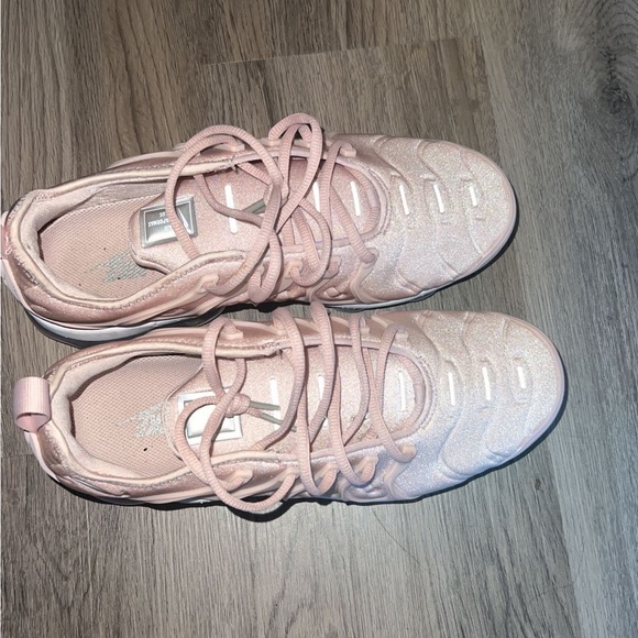 Men’s and women’s - Picture 7 of 10